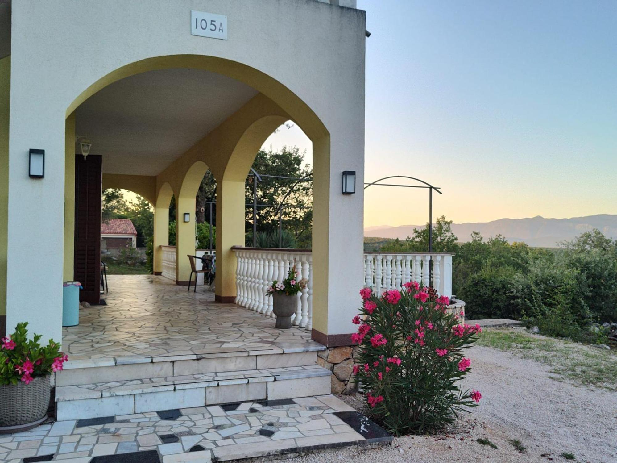 Hilltop Villa リスィカ エクステリア 写真
